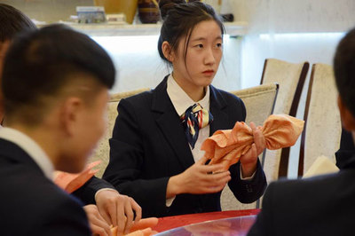 酒店管理中的禮儀服務 提升賓客體驗的關鍵要素